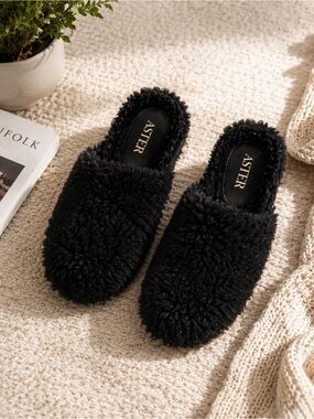 Brand NEW ASTER Slippers Women’s Size 6